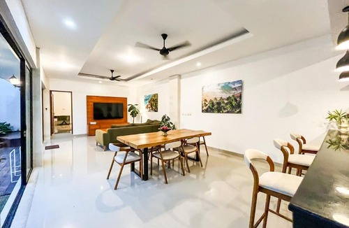 Tibubeneng Apartment | Stylish 3BR Pool Villa 5 Min to Beach Canggu