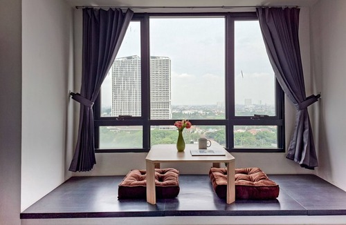 Panunggangan Utara Apartment | Stylish Blue And Strategic Studio At Apartment Collins Boulevard