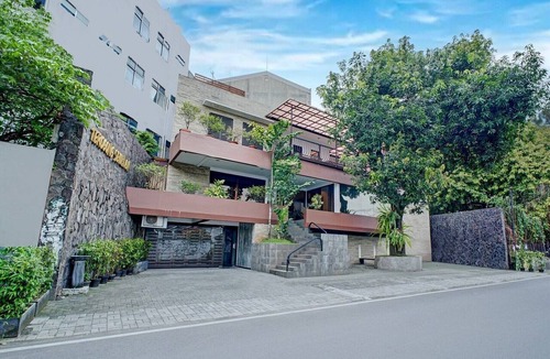 Cilandak House | Stylish DBL Suite Escape W/Free WiFi and Parking