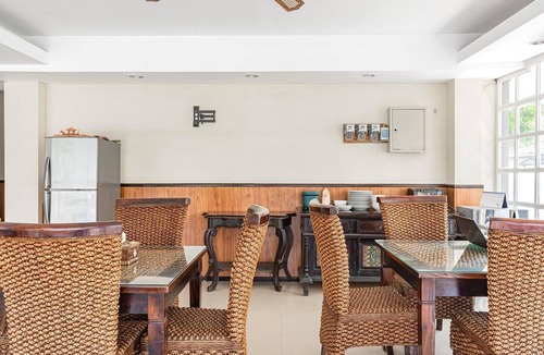 Tuban House | Stylish DBL Suite Escape W/Free WiFi and Parking