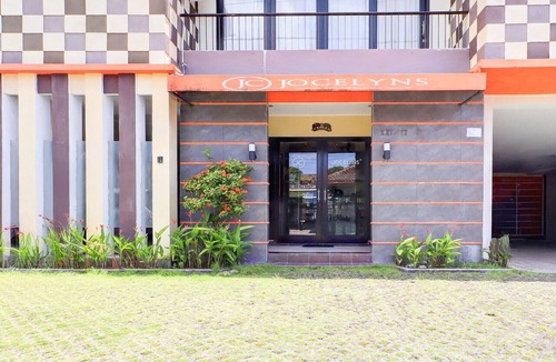 Panjer House | Stylish DBL Suite Escape W/Free WiFi and Parking