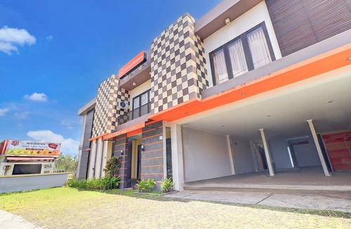 Panjer House | Stylish DBL Suite Escape W/Free WiFi and Parking