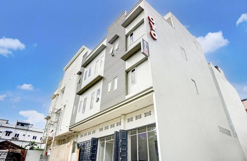 Medan House | Stylish DBL Suite Escape W/Free WiFi and Parking