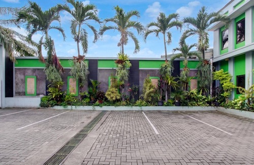 Yogyakarta House | Stylish Stay Near Malioboro