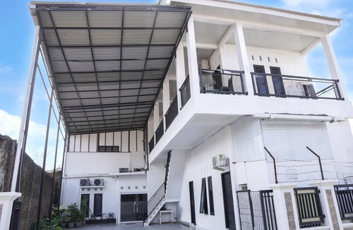 Padang House | Stylish Twin Suite Escape W/Free WiFi and Parking