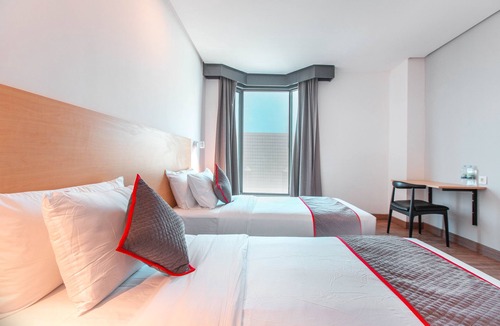 Menteng Hotel | Super OYO Townhouse 1 Hotel Salemba