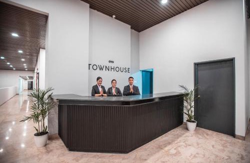 Menteng Hotel | Super OYO Townhouse 1 Hotel Salemba