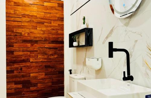 Songan House | Tamalia House