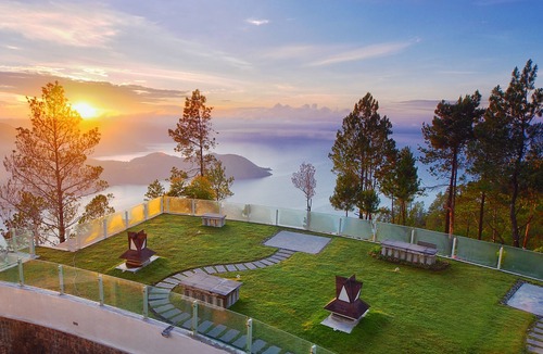 Merek Resort | Taman Simalem Resort