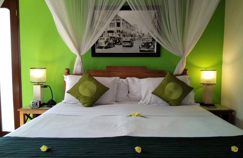 Seminyak Bed & Breakfast | Taman Toya Villa "Guestroom"