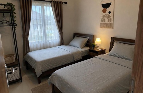 Tegal House | tambuns Jelek guest house