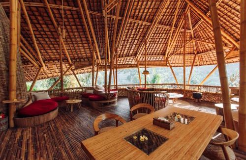 Abiansemal Villa | Temple House 3bds Eco Bamboo House Pool River View