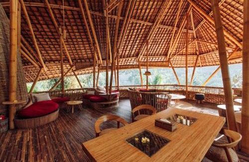 Abiansemal Villa | Temple House 3bds Eco Bamboo House Pool River View