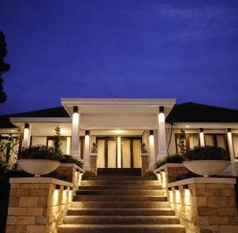Dago Villa | The Cliffside Estate