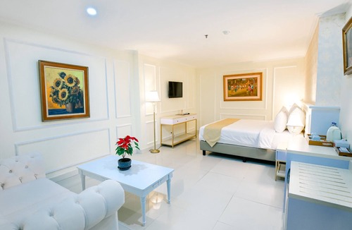 Prawirotaman Hotel | The Cube Malioboro Hotel