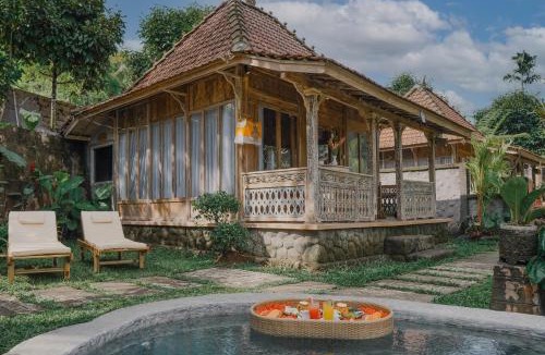 Taro Villa | The Fire Flies Garden Villa