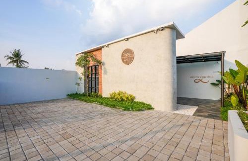 Ngemplak Villa | The Lavana Infinity Jogja Villa