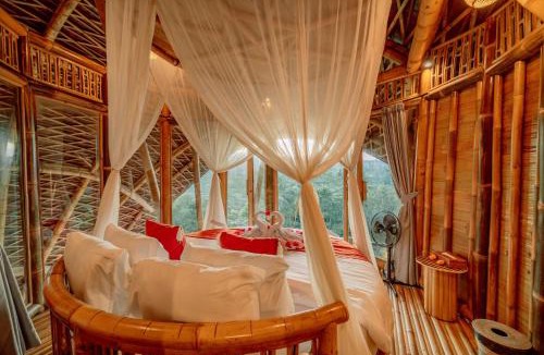Selat House | The Mundis Bali Villa - Bamboo Retreat with Private Pool & Mount Agung View