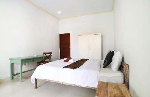 Batu Bolong House | The Wina Echo Beach Guest House