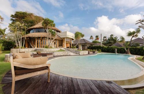 Jimbaran Villa | Three-bedroom Villa With Private Pool at La Joya Balangan Resort