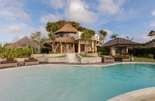 Jimbaran Villa | Three-bedroom Villa With Private Pool at La Joya Balangan Resort