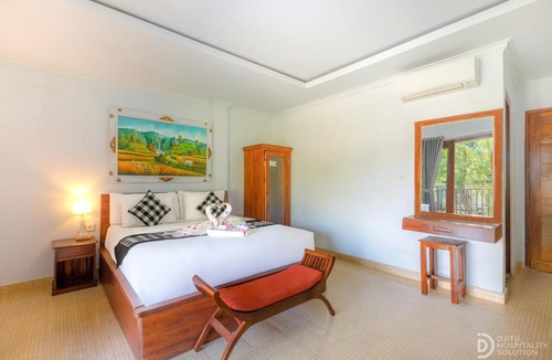 Sampalan Hotel | Tinggian Hill Retreat