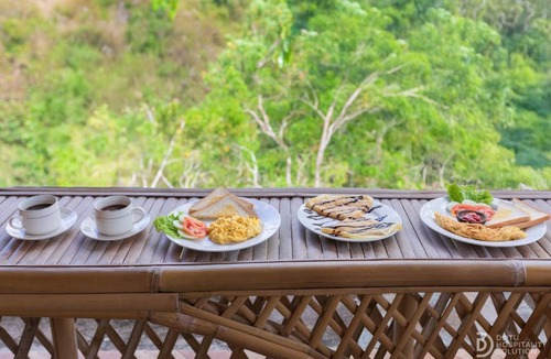 Sampalan Hotel | Tinggian Hill Retreat