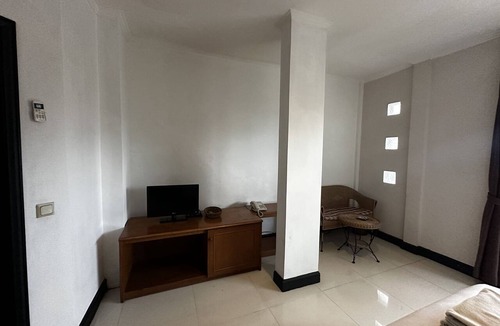 Setiabudi Hotel | Townhouse Oak Casa D'Ladera Bandung