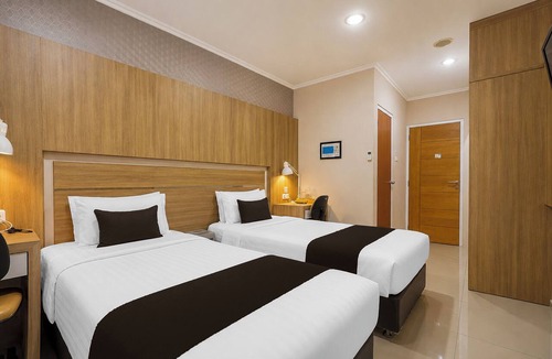 Gresik Hotel | Townhouse Oak Hotel Damar Kurung