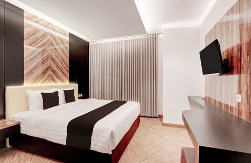 Semarang Utara Hotel | Townhouse Oak Near The Park Mall Semarang