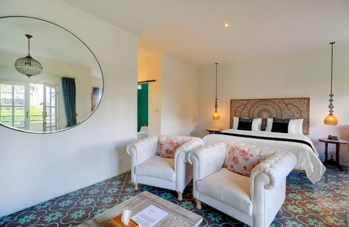 Downtown Kuta Hotel | Townhouse Oak Su's Cottage Near Legian Beach