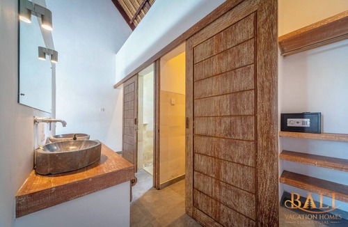 Amlapura Villa | Truly a hidden luxury gem in paradise! Private, romantic, and breathtaking!