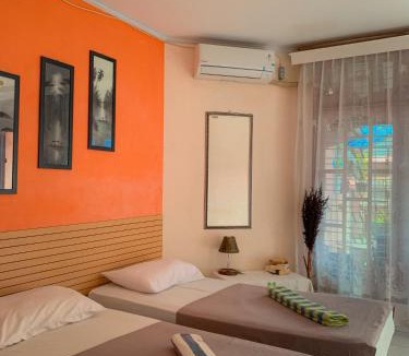 Padang House | Tulus Homestay by Brigitte House