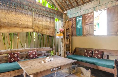 Babakan House | TwoSpaces Living at Wave And Chill House, Canggu