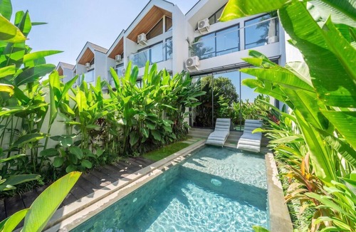 Kutuh House | U Villa 13 - Stylish Tropical 2BR w Beach Nearby & Pool+Garden