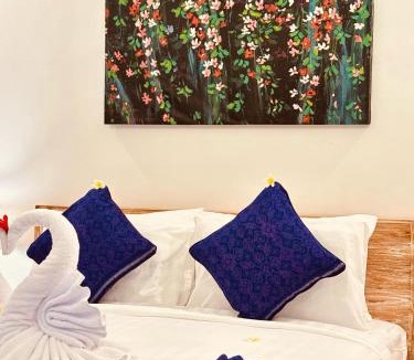Sambahan House | Umah Made Bali Home & Art Space With Kitchen