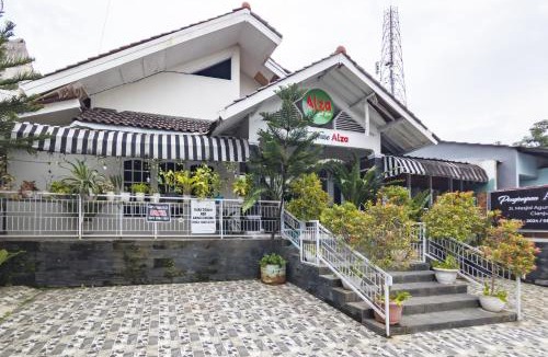 Cianjur House | Urbanview Alza by RedDoorz