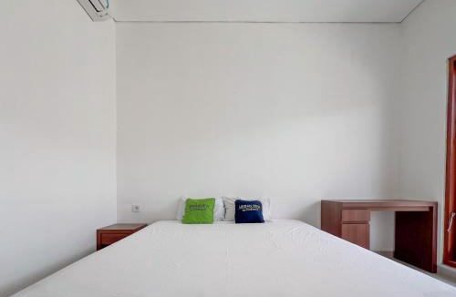 By Pass Ngurah Rai House | Urbanview Hotel Tegal Jinah
