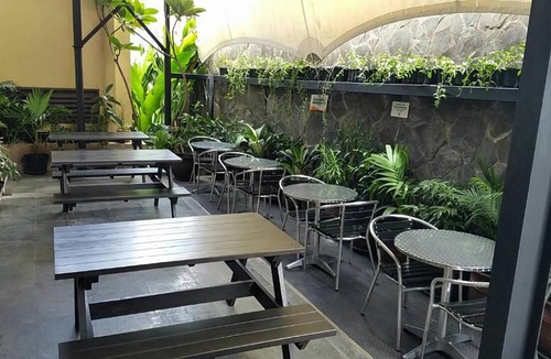 Jakarta Hotel | V Hotel Tebet