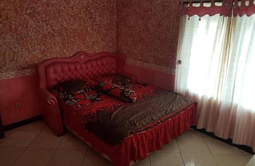 Cipanas Villa | VILA SARIP