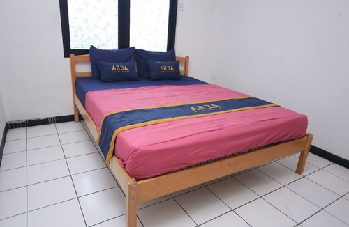 Cipanas Hotel | Villa Agape Near Puncak By ARBA