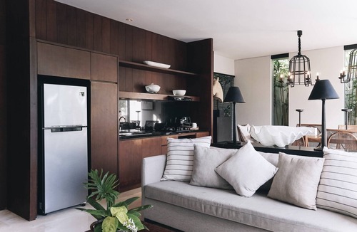 Sawangan Villa | Villa Ambergris 3BR Private Pool by Nakula