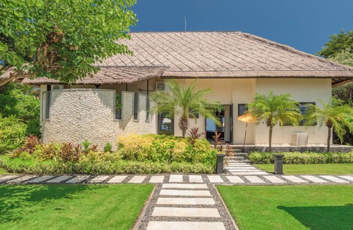 Banjartegehe House | Villa Banjar Beach: Private villa with a chef, pool, and beach - Lovina, North Bali