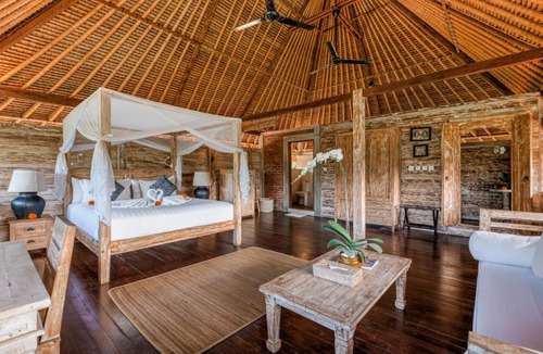 Kedewatan Villa | Villa Bedauh Wetan by Manara
