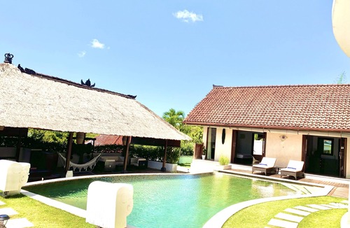 Ungasan Villa | Villa Blue Horizon-an affordable luxury villa perched atop Balangan hill, Bali