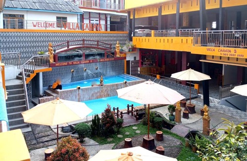 Guci Hotel | Villa Cahaya 3 Guci Mitra RedDoorz