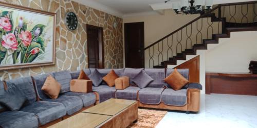 Cipanas Villa | Villa Dalia Puncak Nb3-8