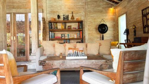 Kerobokan Resort | Villa Du Bah - Cozy Tropical 3BR Villa 12min To Beach