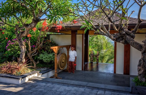 Kutuh Villa | Villa Frangipani- a luxury tropical lifestyle cliff top ocean view pool Villa❤️