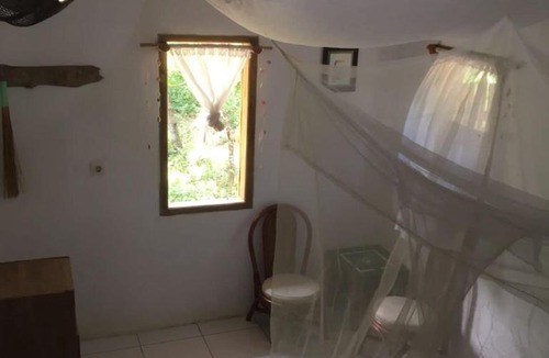 Pacitan House | Villa Hembers Surf Camp